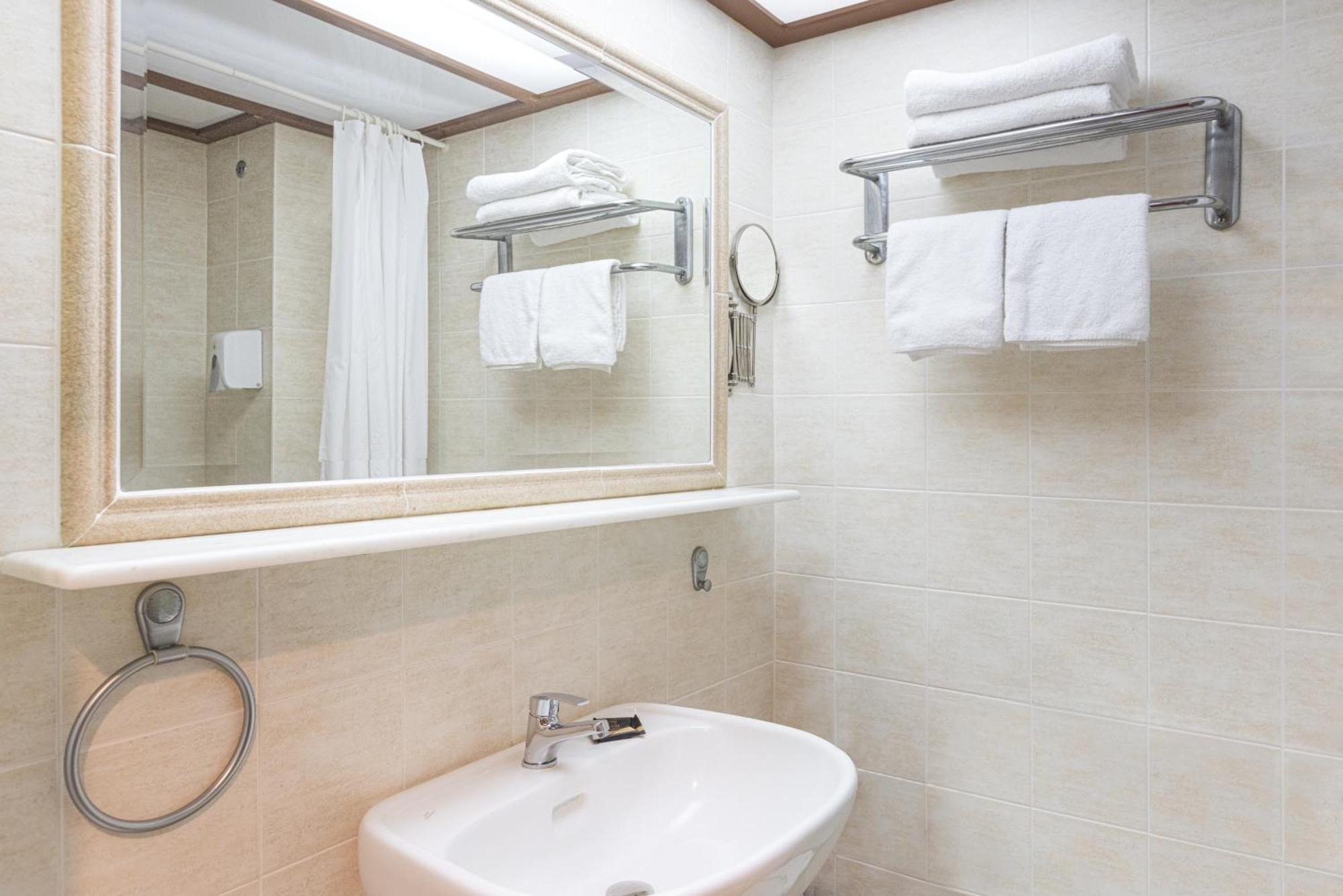 Aeolis Hotel ساموس المظهر الخارجي الصورة